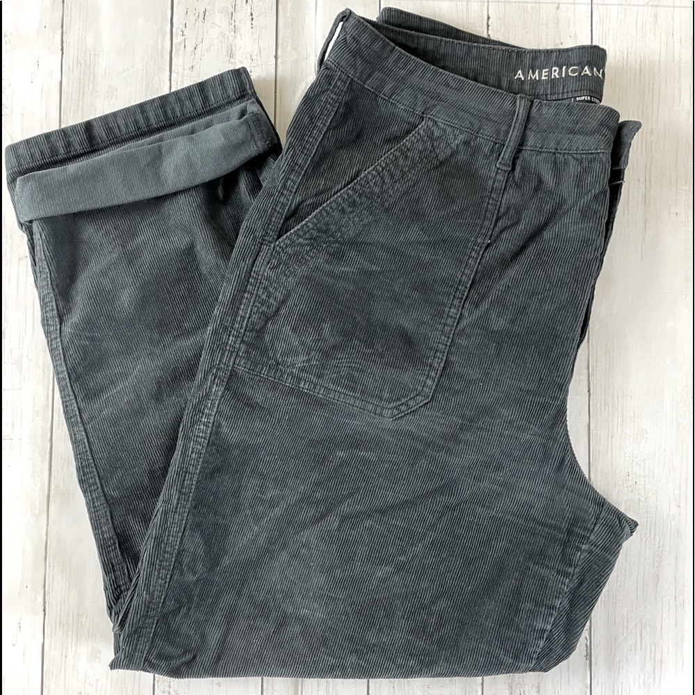 AE HIGH RISE BOYFRIEND CORDUROY Pants